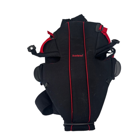 BabyBjorn black and red mini‎ - Picture 1 of 5